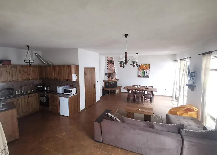 펜션 5 - планински перли *