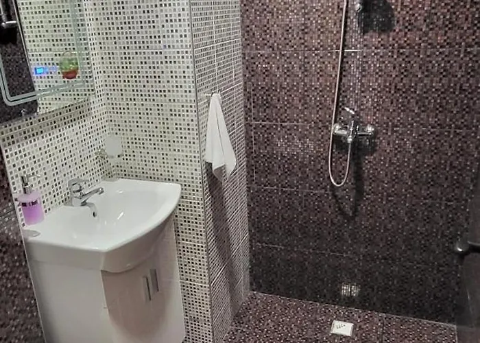 펜션 5 - планински перли *